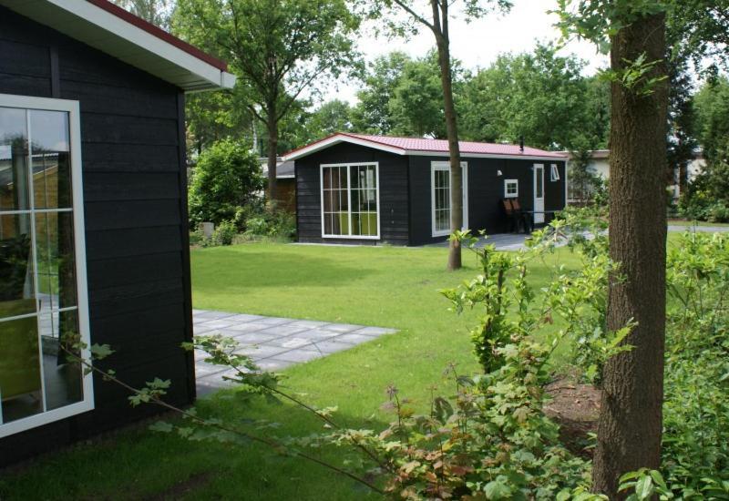 Vakantiecentrum De Ullingse Bergen Sint Anthonis Exterior photo